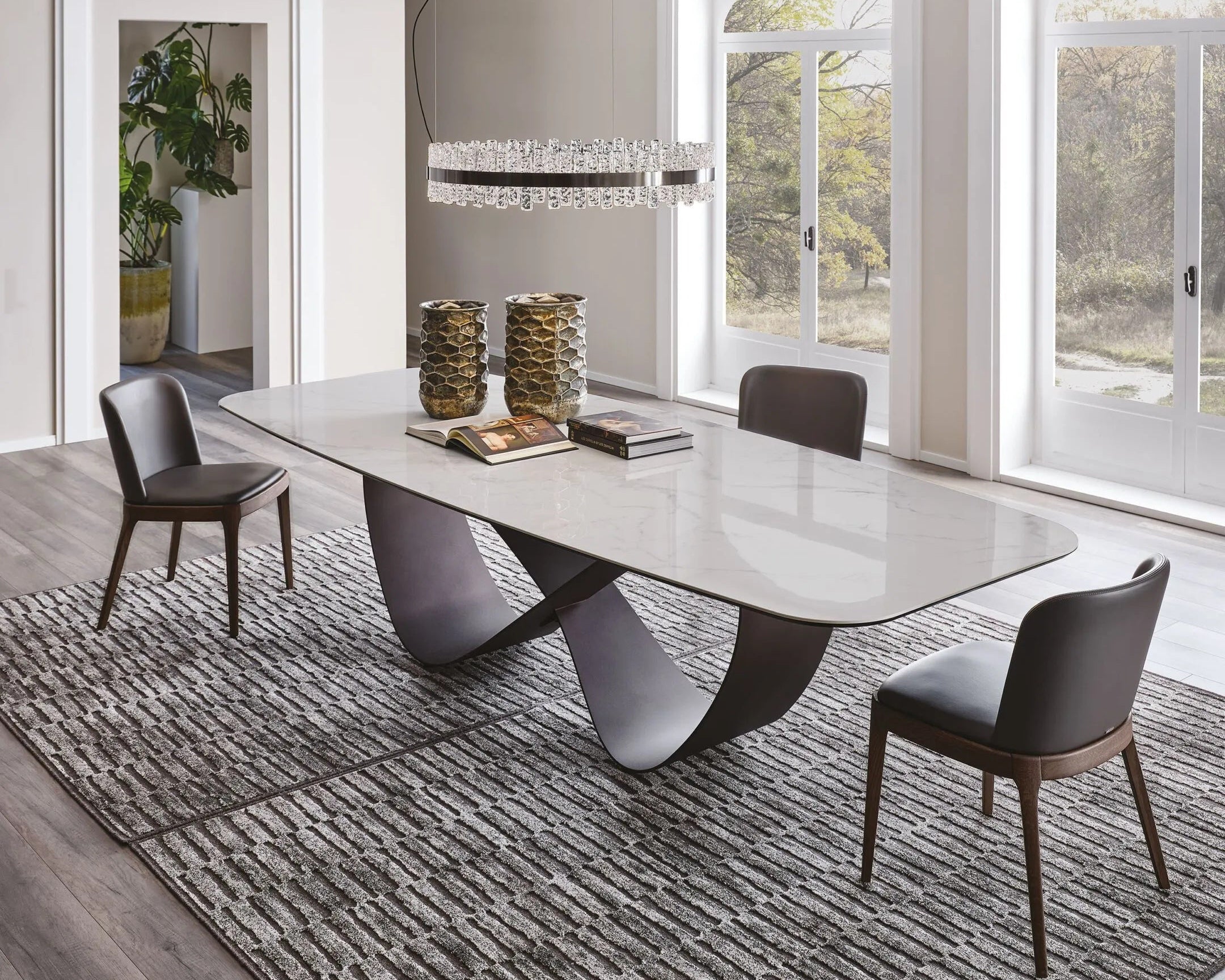 Aura Dining Table