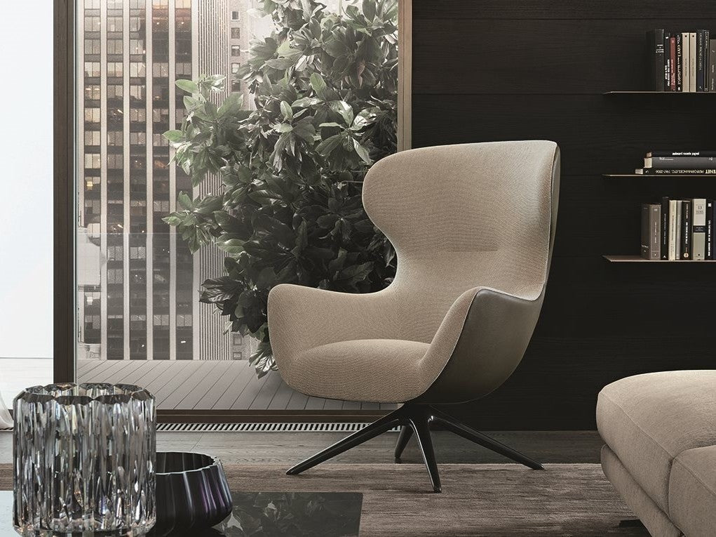 Aurelia Lounge Chair