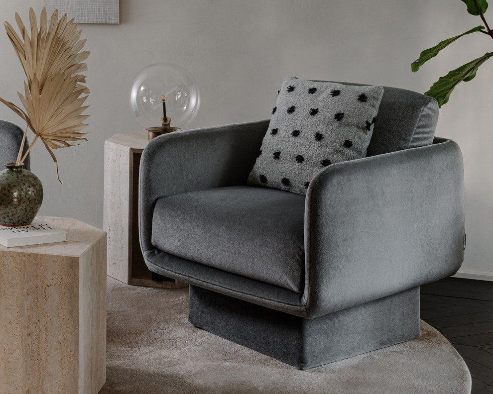Montclair Lounge Chair